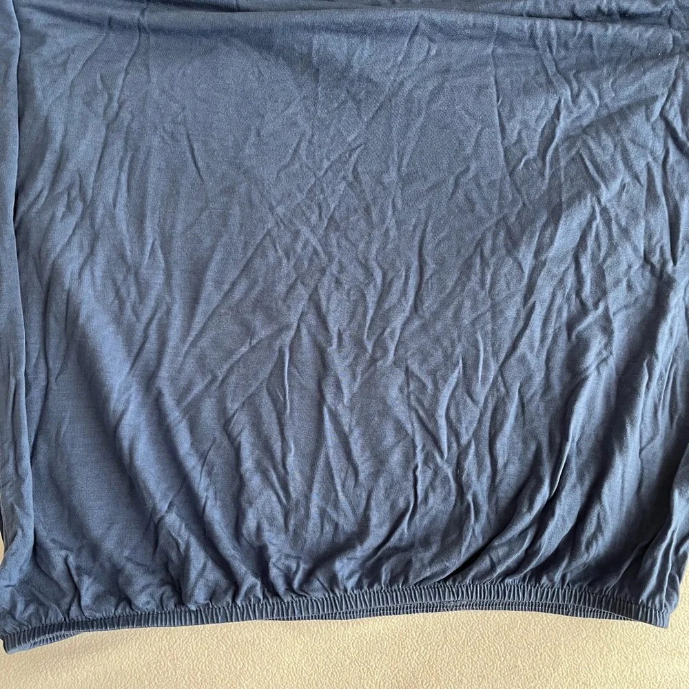 JACOB SLEEVELESS TOP - Picture 4 of 5